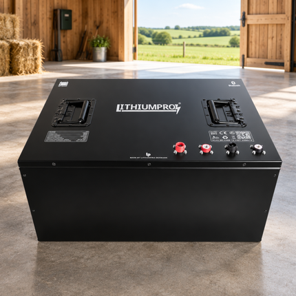 LithiumPro 12V 1256Ah LiFePO4-batteri i en moderne lade