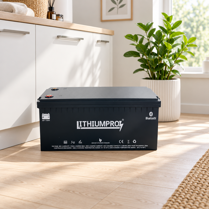 LithiumPro 48V 115Ah LiFePO4-batteri i et lyst bryggers